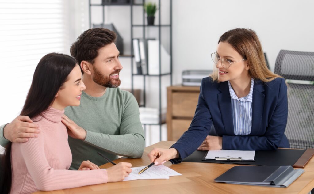 Can a Family Lawyer Represent a Family Member? | A Complete Guide to Legal Ethics and Representation Rules